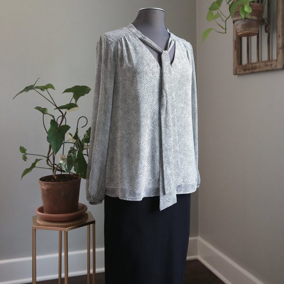 DR2 Lines Black and White Button Up Blouse Large - Picture 1 of 7